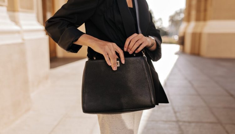 کیف دوشی زنانه