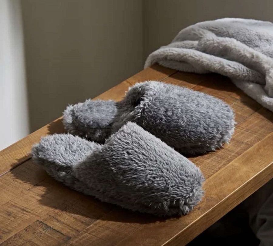 دمپایی حوله ای