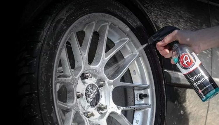 اسپری تمیز کننده لاستیک