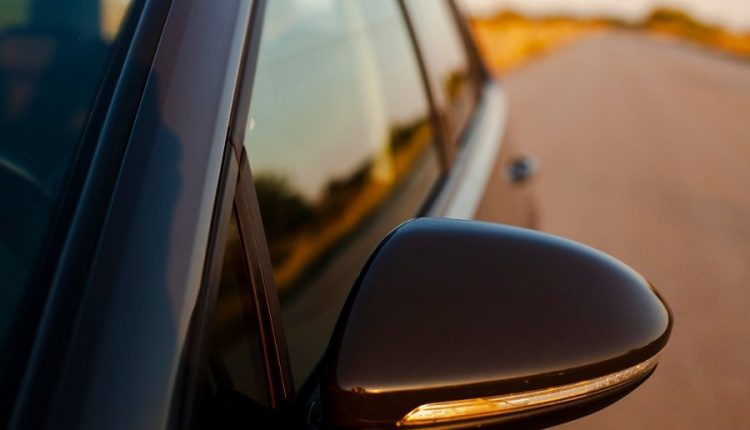 آینه جانبی خودرو