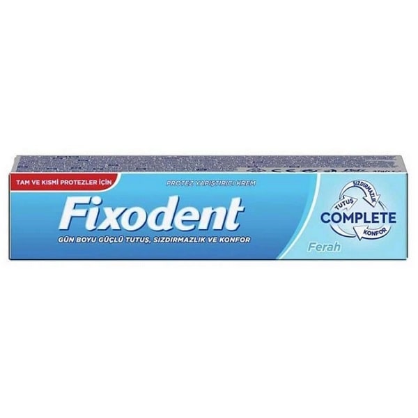 چسب دندان مصنوعی