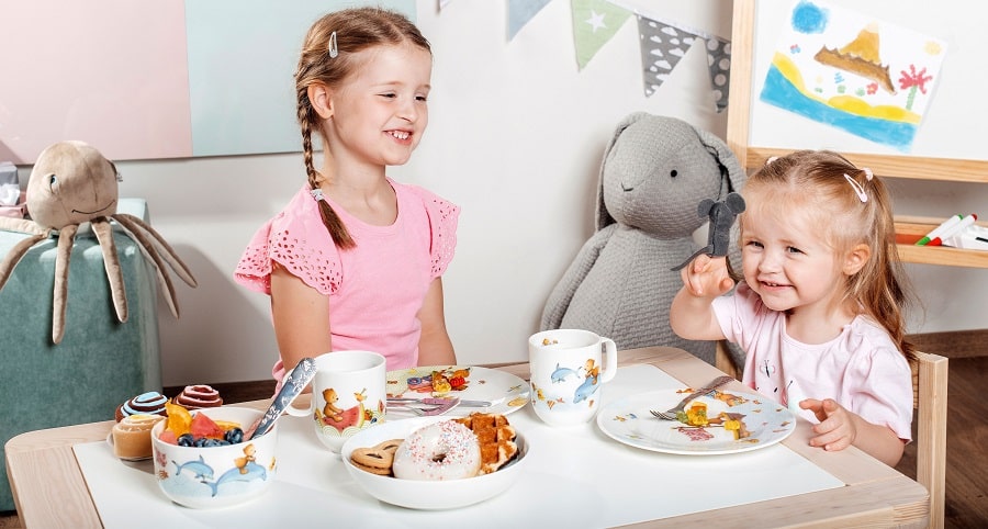 سرویس غذا خوری کودک