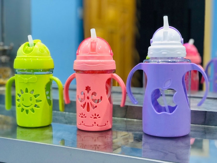 لیوان آب میوه‌خوری کودک