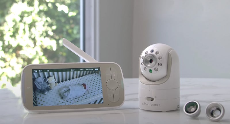 دوربین کنترل کودک