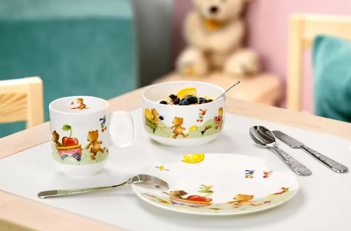 سرویس غذا خوری کودک