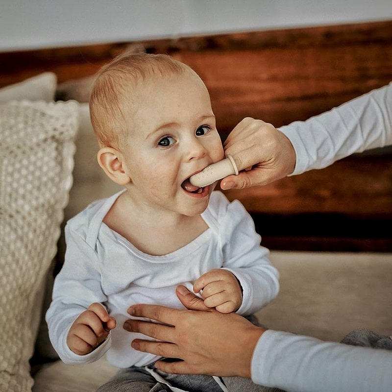 مسواک انگشتی کودک