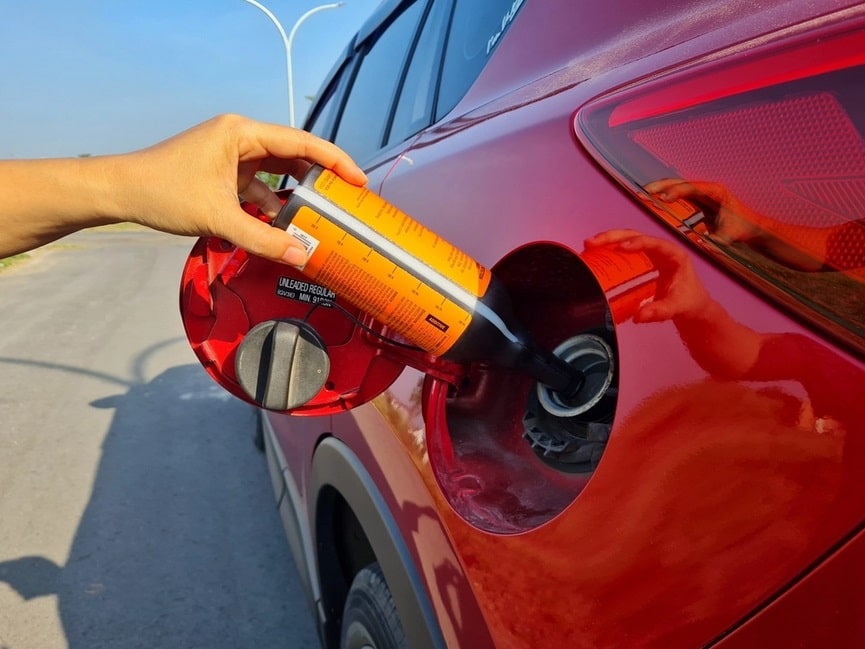 مکمل سوخت خودرو