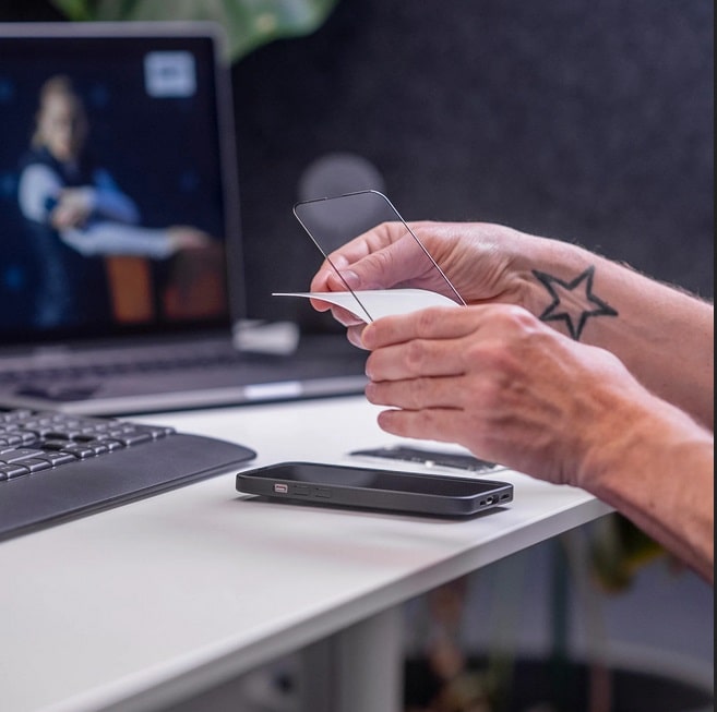 محافظ صفحه نمایش گوشی