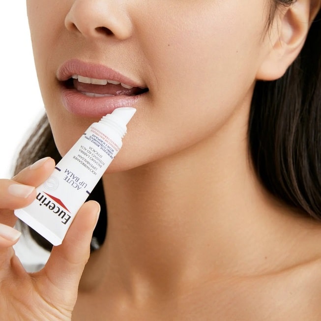 کرم نرم کننده لب