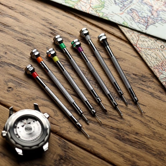 پیچ گوشتی ساعتی